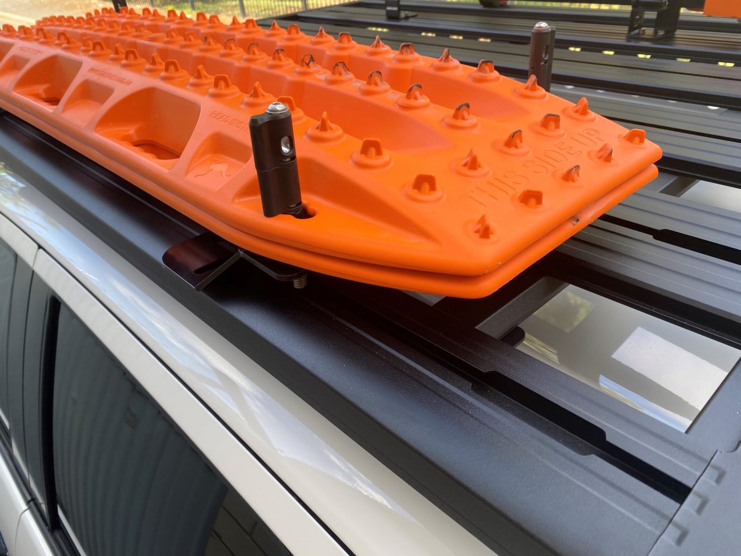 MaxTrax Holder Brackets(pr) with 4 x MaxTrax pins Roof Rack World